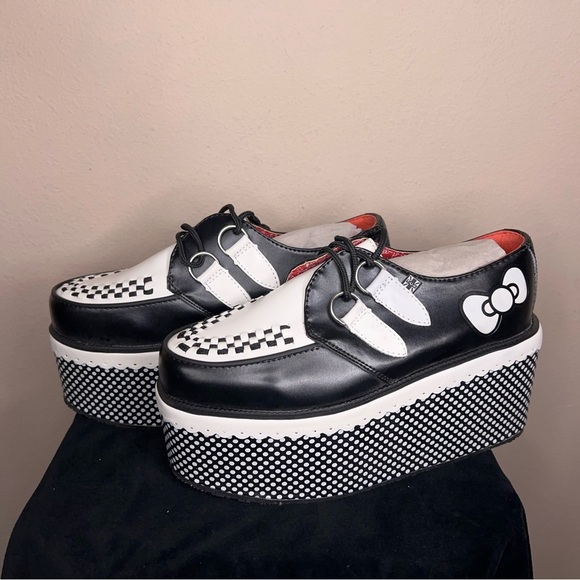 New Hello Kitty TUK Size 8 Limited Edition Platform Shoe *Read Listing Polka Dot - Picture 10 of 11
